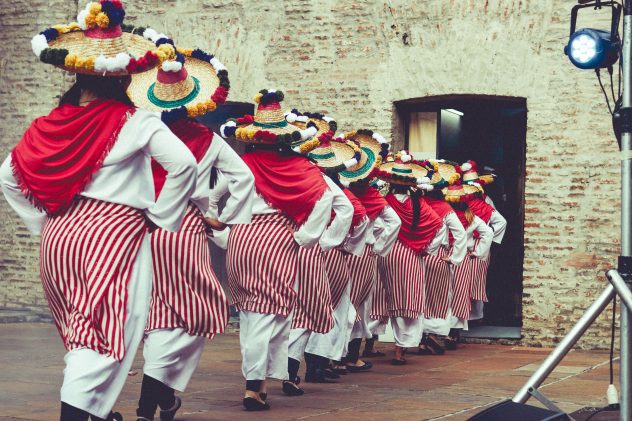 Curso: 30/4 “Un recorrido por las Danzas Etnoidentitarias Egipcias “